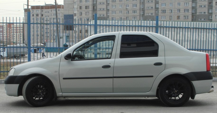 Рено логан джип