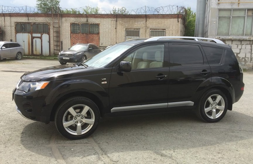 2 H&R-HR-H-R-Mitsubishi-Outlander-XL-HR-29081-1.jpg