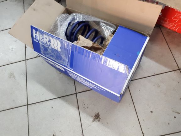 1 H&R 28826-2 Audi A3 8v седан 4WD.jpg
