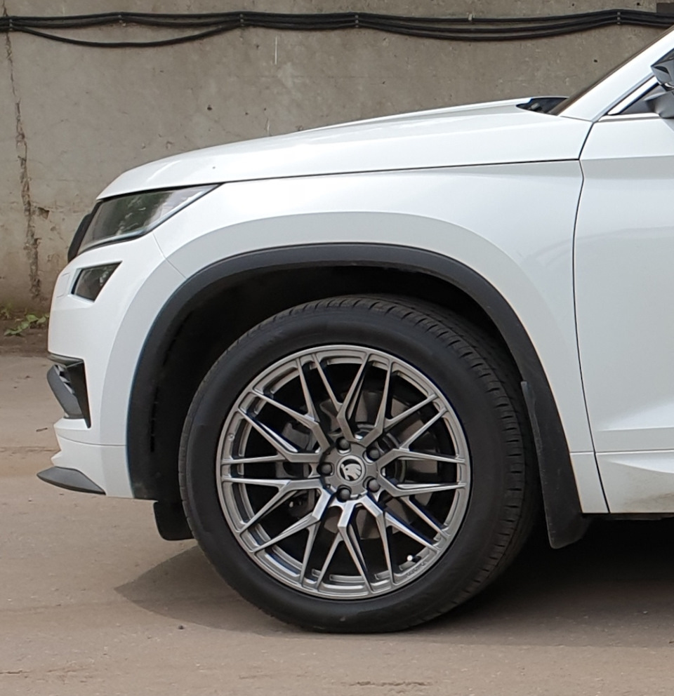 19 Skoda Kodiaq H&R 28755-3.jpg