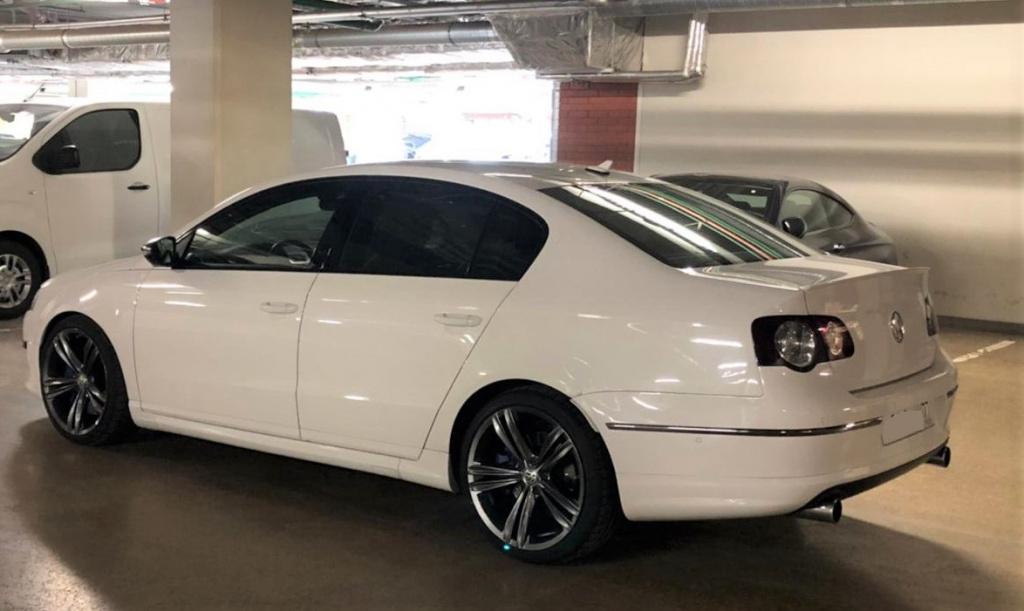 2-pruzhiny-s-zanizheniem-29162-4-H&R-VW-PASSAT-B6-4WD.jpg