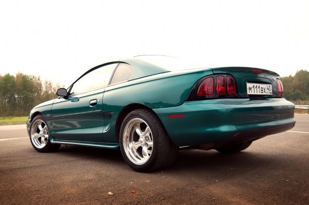 3 H&R 51650-88 FORD MUSTANG.jpg
