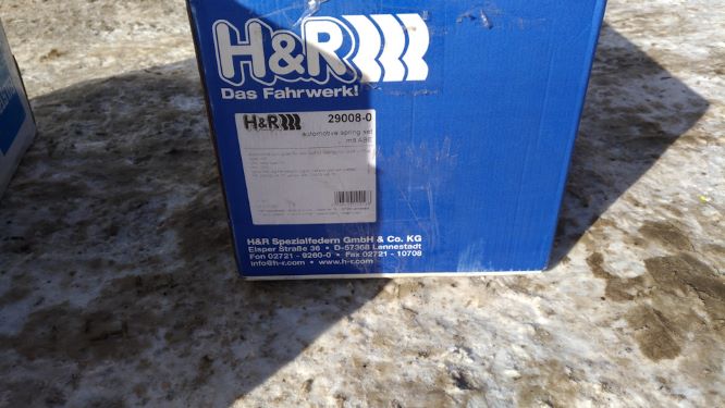 1 H&R-HR-H-R-29008-0-HR-29008-1-HR-VW-GOLF-6-VW-JETTA-6.jpg