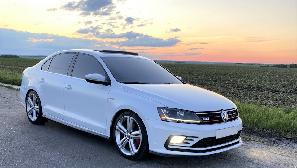 2-пружины-H&R-29261-2-VW-JETTA-6-GLI.jpg