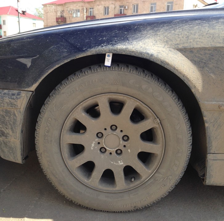 3-пружины-с-занижением-29975-2-H&R-BMW-7-E38.jpg