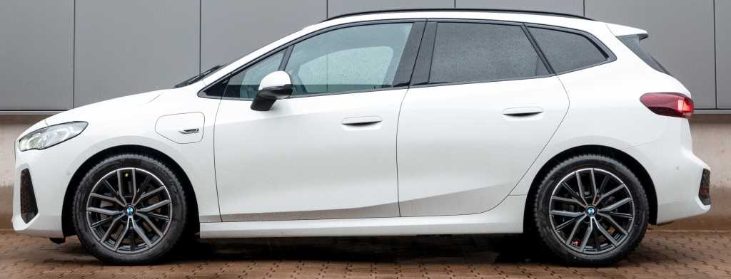 4-H&R-28568-1-пружины-BMW-2-Active-Tourer.jpg