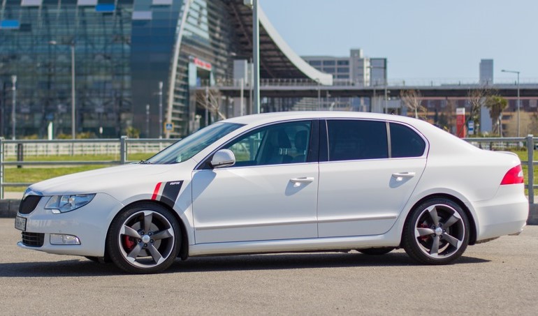 6 H&R-HR-29162-1-HR-29162-2-SKODA-SUPERB.jpg 6 H&R-HR-29162-1-HR-29162-2-SKODA-SUPERB.jpg