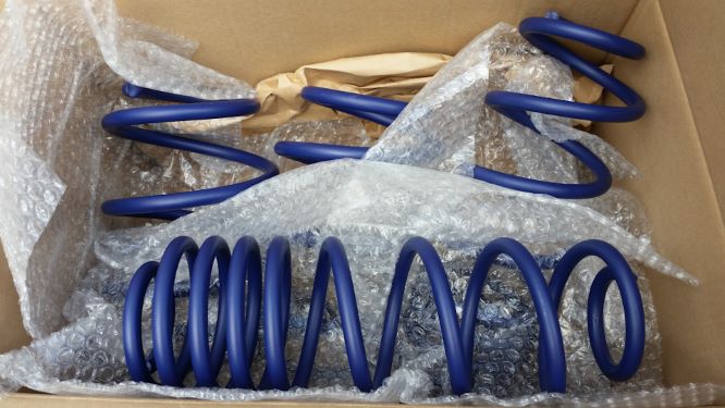 1 H&R-HR-28843-1-H-R-SEAT-LEON.jpg