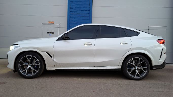 4-H&R-28634-2-pruzhiny-s-zanizheniem-H-R-28634-1-BMW-X5-G05-BMW-X6-G06.JPG