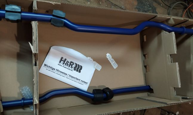 2 H&R-H-R-SEAT-ALTEA-FREETRACK-HR-33220-1.jpg
