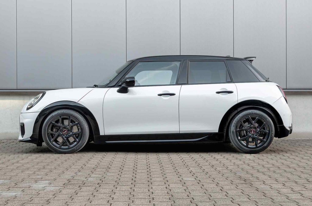 3-пружины-с-занижением-H&R-28533-2-MINI-Cooper-F65-F67.jpg