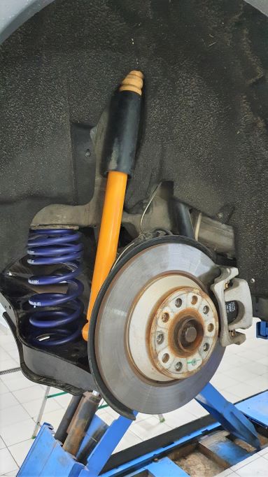 13-HR-29274-1-пружины-с-занижением-29274-2-H&R-VW-TIGUAN-AUDI-Q3.jpg