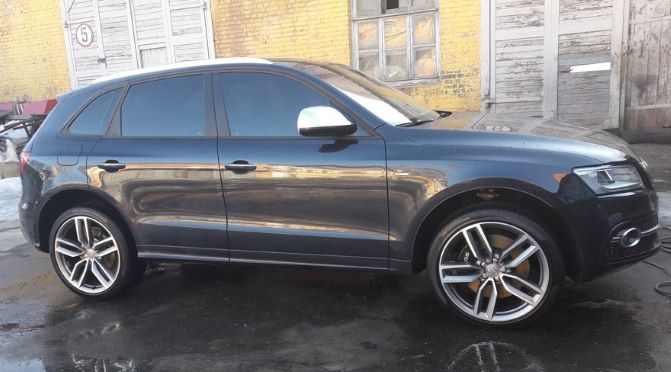 1 H&R-HR-29001-1-AUDI-Q5.jpg