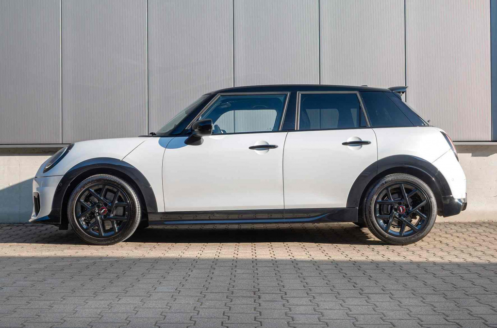2-пружины-с-занижением-H&R-28533-2-MINI-Cooper-F65-F67.jpg
