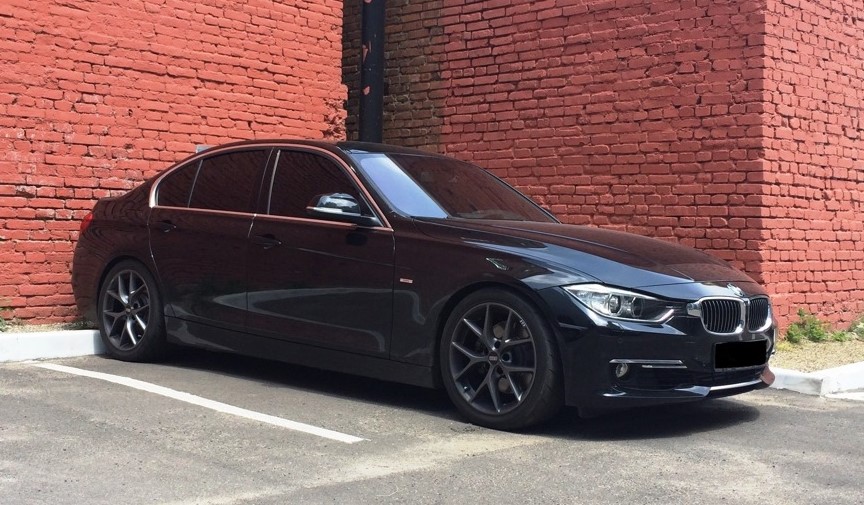 3 H&R 28878-1 HR H-R BMW 3 F30.jpg
