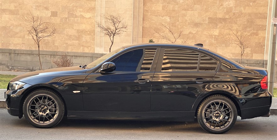 13-HR-29187-4-pruzhiny-s-zanizheniem-H&R-29187-1-BMW-3-E90-E92.jpg