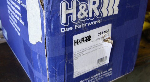 1-пружины-с-занижением-H&R-29146-1-HR-29146-3-H-R-BMW-5-E60-4WD.jpg